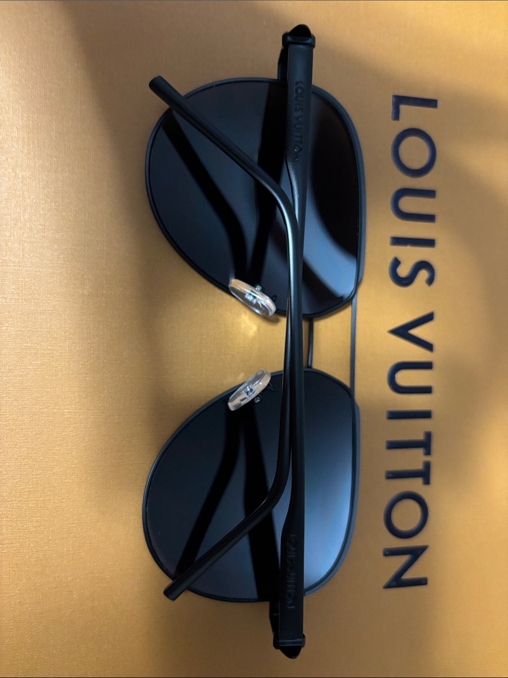 Louis Vuitton Black Metal Pilot Sunglasses - Picture 5 of 7